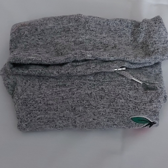 Sweater - Picture 4 of 4